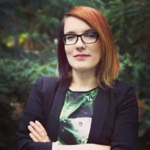 Justyna headshot